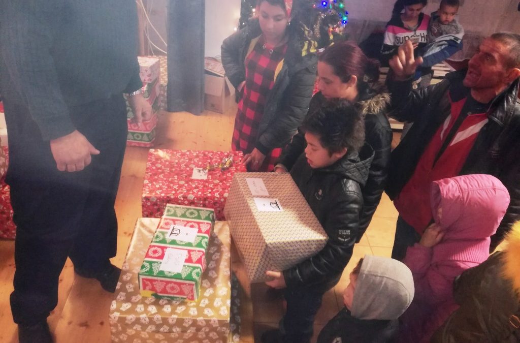 A Szátoki gyerekek köszönő levelei a karácsonyi ajándékokért